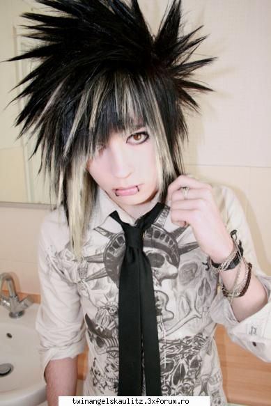 :rotfl:  :rotfl:  :rotfl: hair style