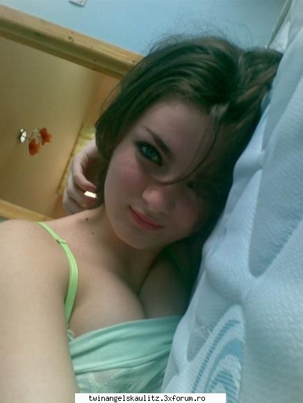 DEYA bills sleeping beauty - tnx bita!!! uite ink o poza - :: ASTIA SUNTEM NOI ::