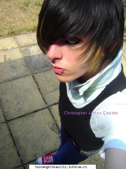 Emo Pics - }*~~dark_butterfly*{~~ - :: EMO STYLE ::