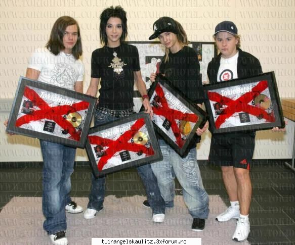 Galerie foto - mai vreau picuri yo nu prea am da pun kteva si yo - :: TOKIO HOTEL (photos) ::