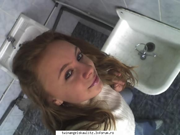 NebunaDeLeGat ! - I'm the best for ever ;) - :: ASTIA SUNTEM NOI ::